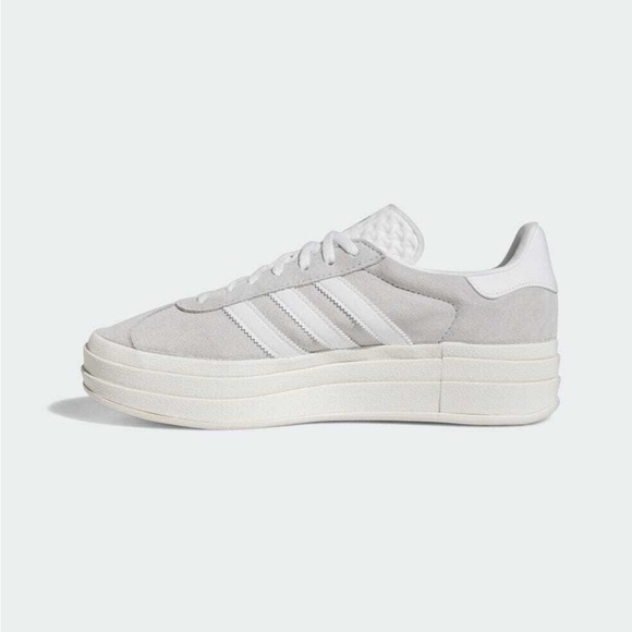 Women’s NEW Adidas Gazelle Bold in box, ash grey with white stripes Size 7.5 - Picture 3 of 4